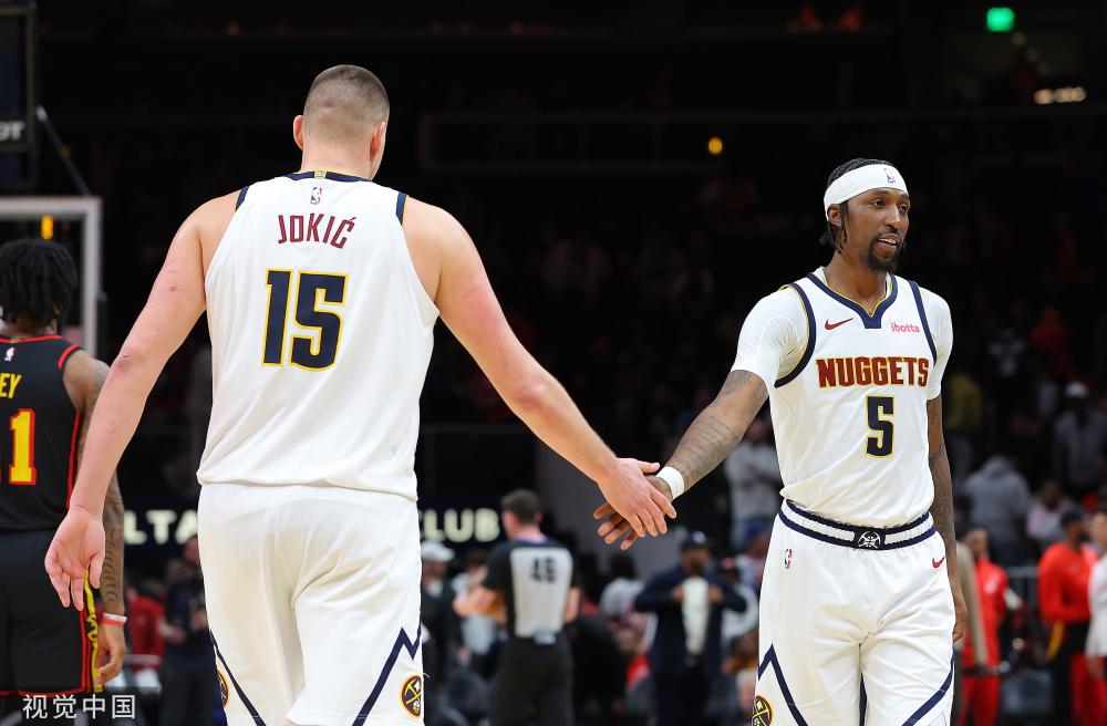 在现代篮球 在现代篮球