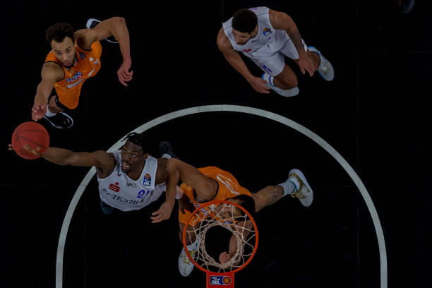 还2次荣膺 还2次荣膺